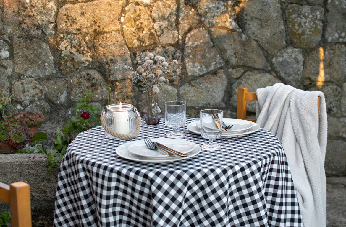 Cómo un Proveedor Textil Confiable Puede Reducir Costos en Hoteles y Restaurantes 10 2111 LYBA TEXTILES mantel vichy byn 7673